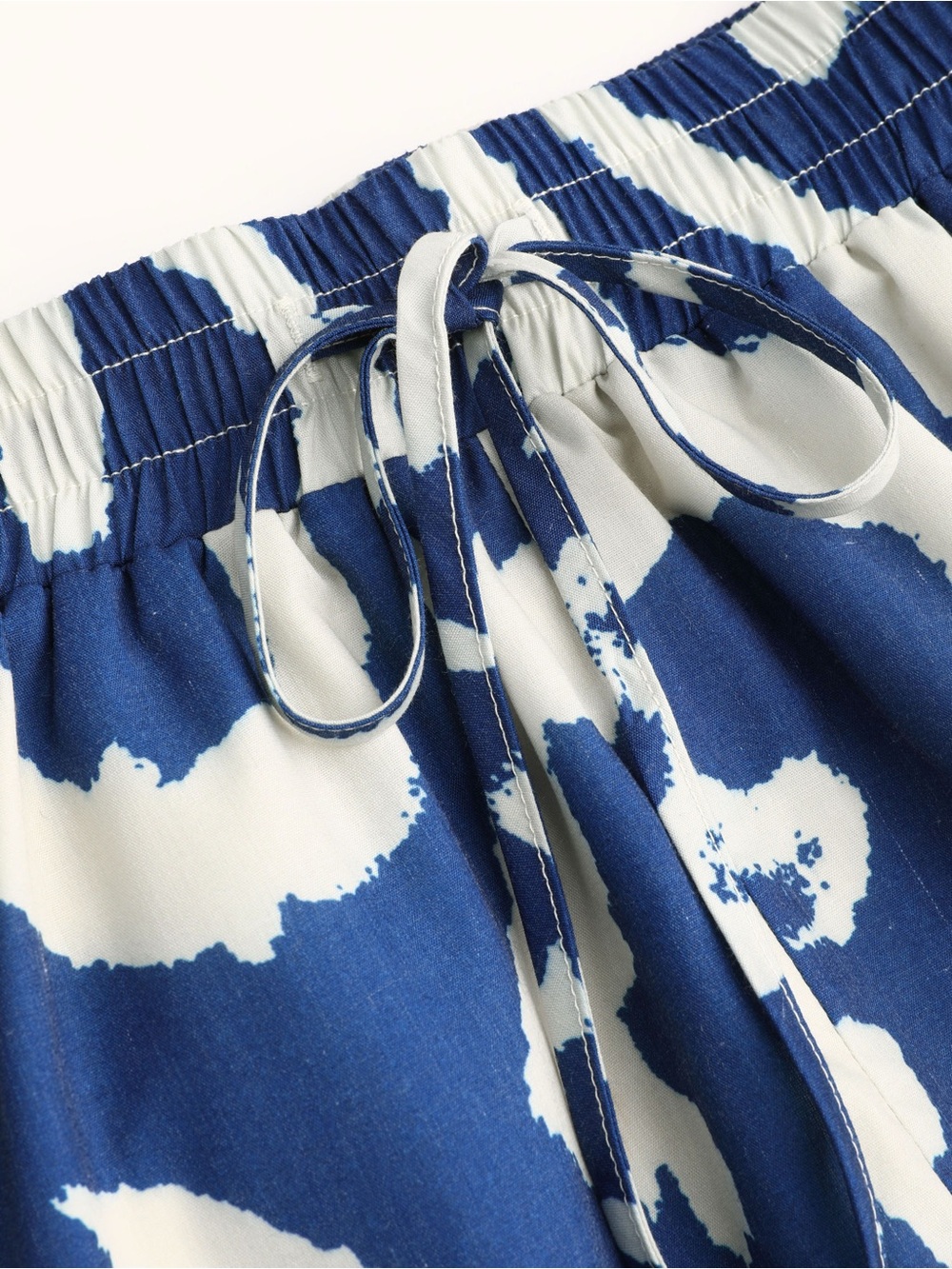Cider Blue and White Printed Drawstring Shorts